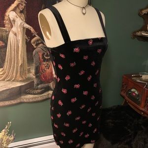 Forever 21 Velvet Bodycon Dress Rose Embroidery Floral Like New